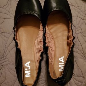 MIA Lulu Ballerina Flats Size 6
